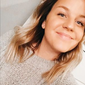 Meet your Posher, Claire